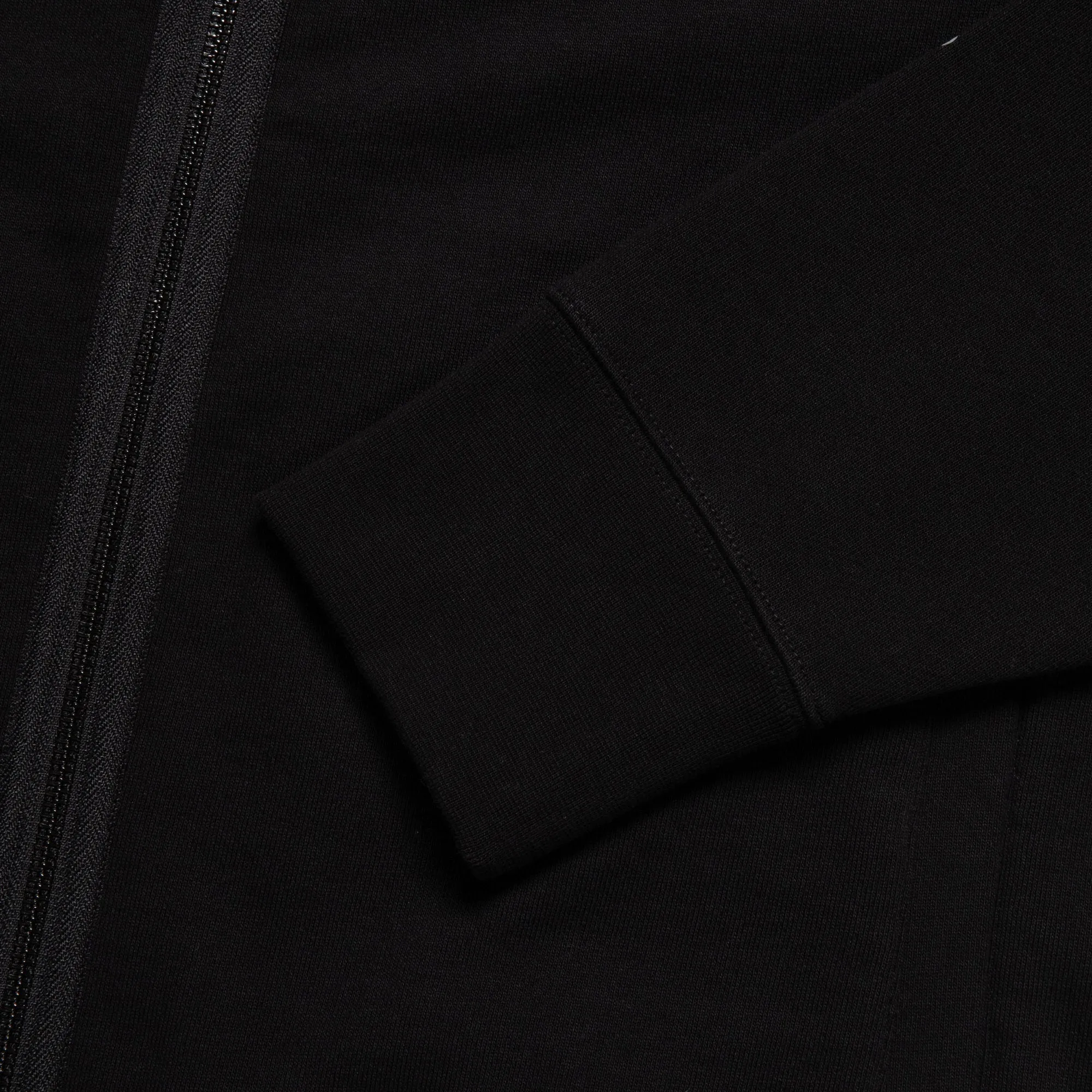 Essentials Zip Crew - Black