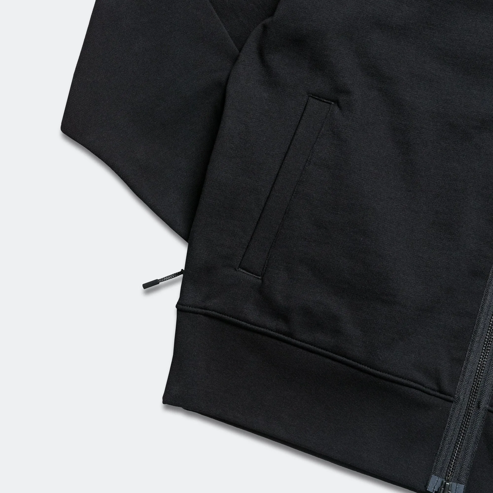 Essentials Zip Crew - Black