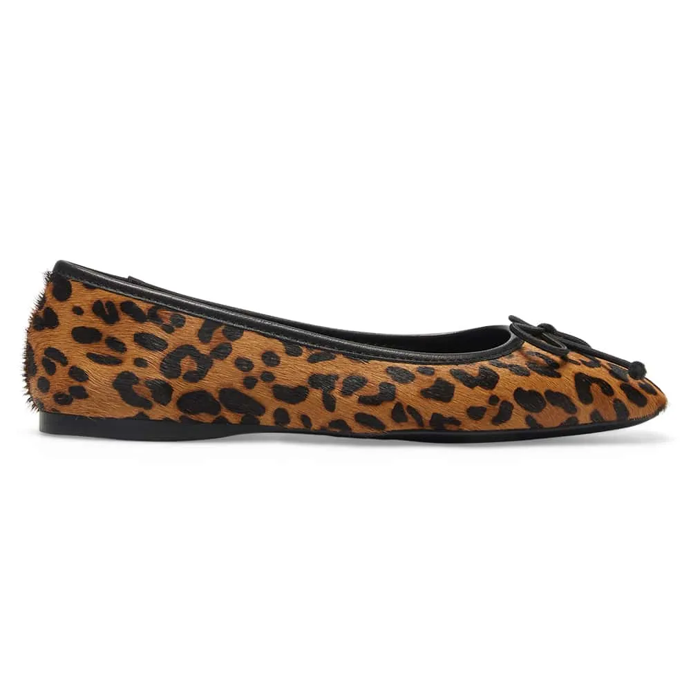 Maya Flat in Animal Leather