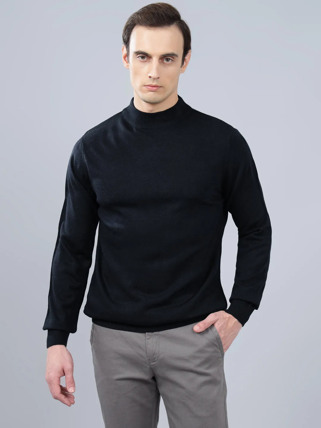 Men's Navy Blue Solid Full Sleeve Sweater