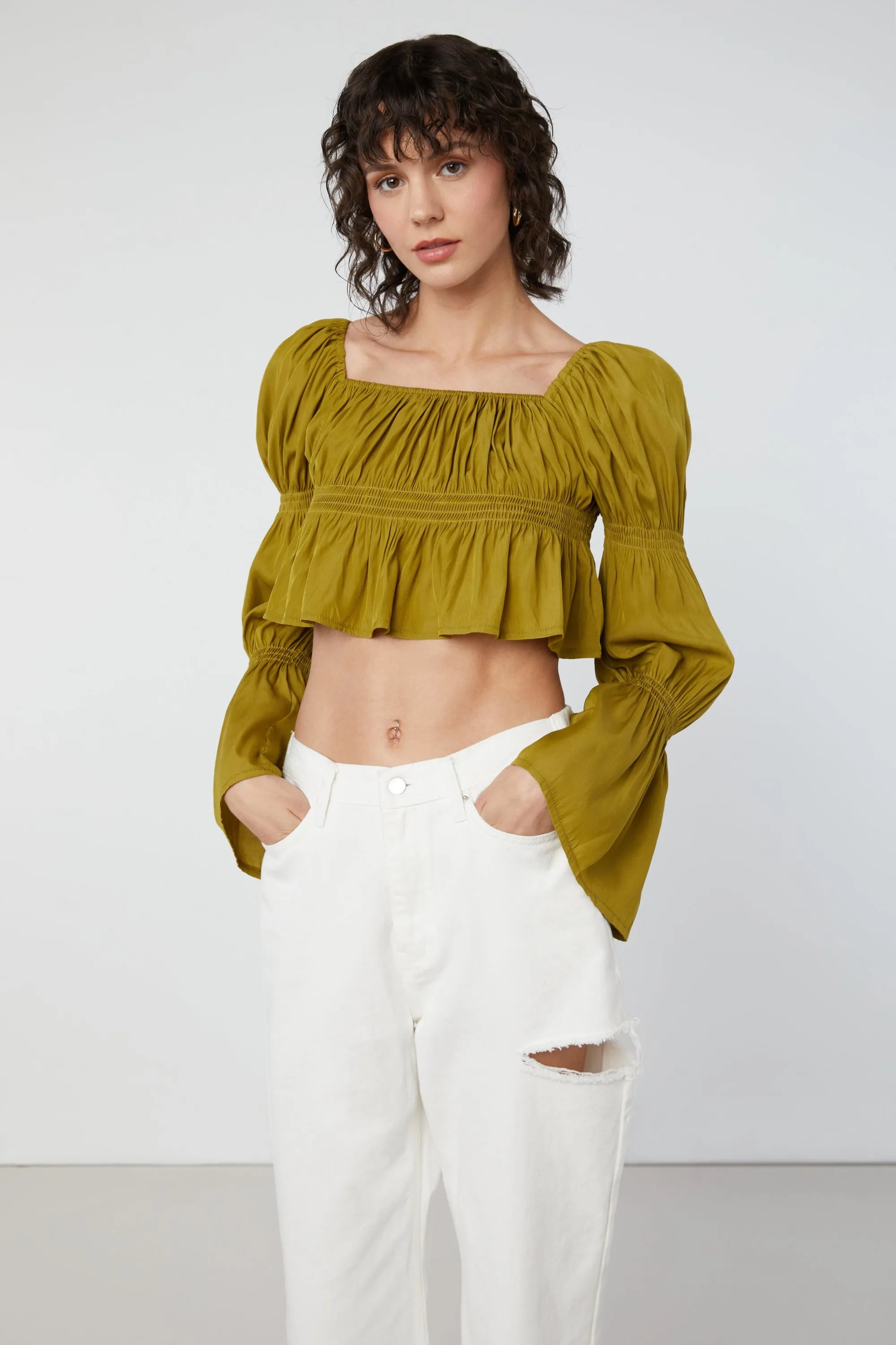 OFF THE SHOULDER GATHERED TOP