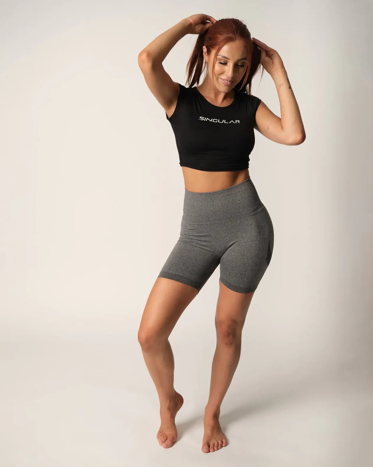 Sculpt Scrunch Shorts Grey-Black